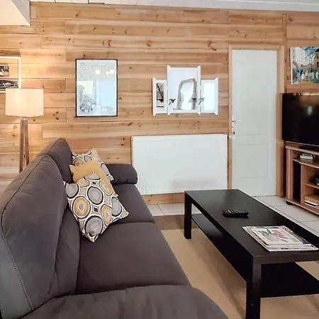 Lovely In With Wifi Holiday home